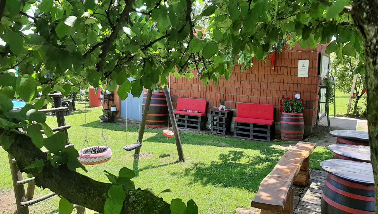 Apartment Amigo Sirova Katalena Εξωτερικό φωτογραφία