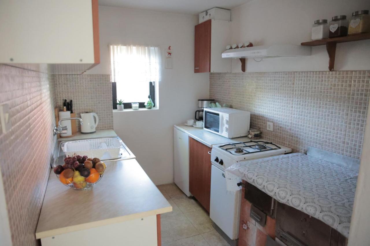 Apartment Amigo Sirova Katalena Εξωτερικό φωτογραφία