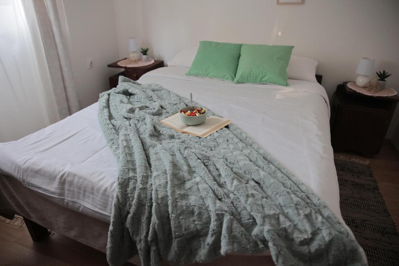 Apartment Amigo Sirova Katalena Εξωτερικό φωτογραφία
